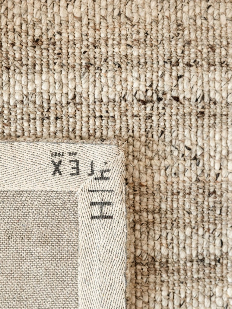 Avenue_Linen_500x400_RUG04437_secondary_1.jpg