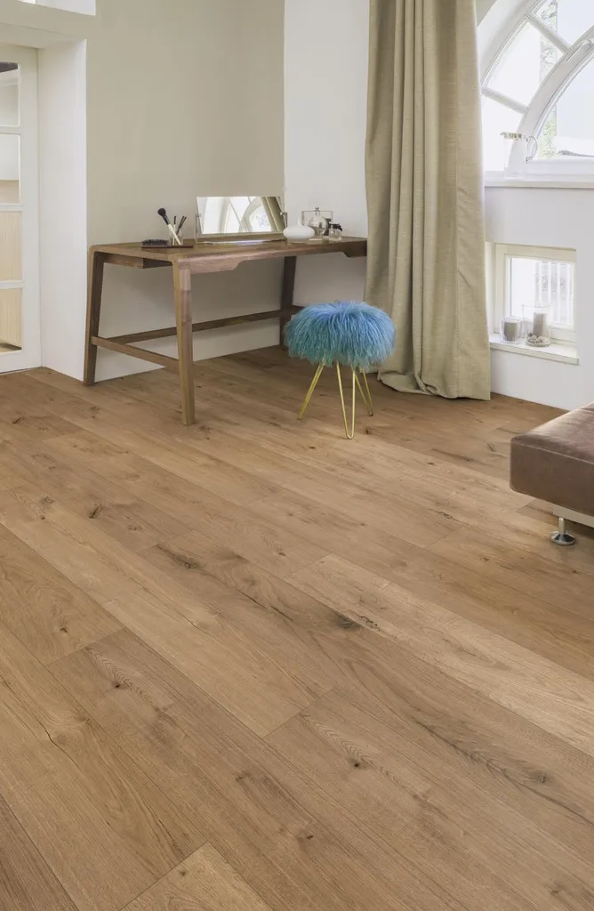 Kaindl Ferrara Wildlife Laminate Room View 1.webp